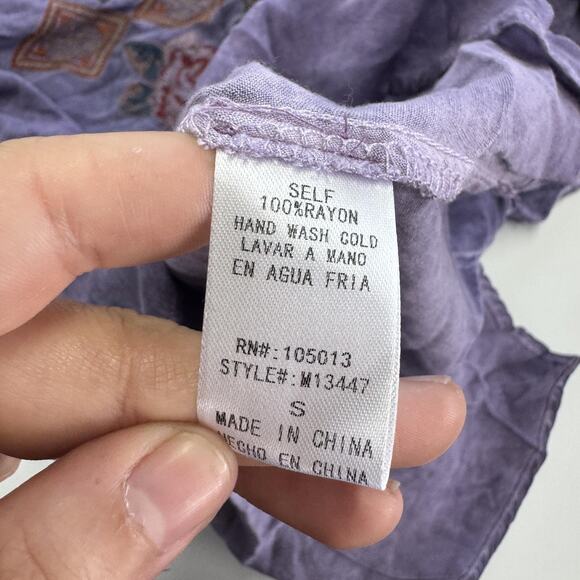 Andree by Unit Blouse Womens Small Purple Embroidered Floral Boho Top Rayon - Picture 4 of 6